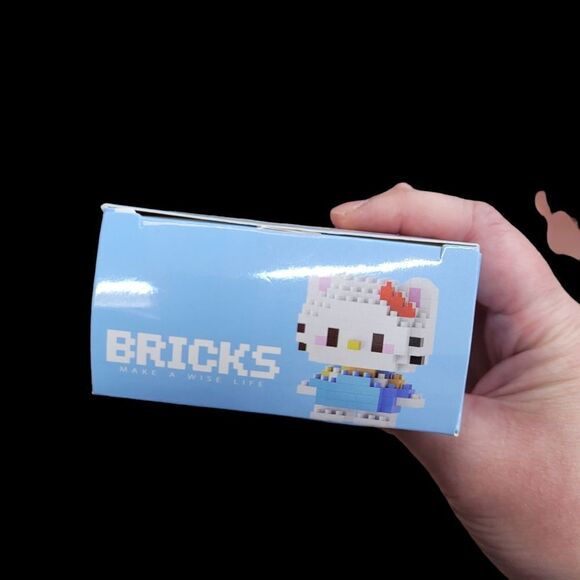 Brand New Hello Kitty Blue Bricks Lego Figure - Picture 2 of 5